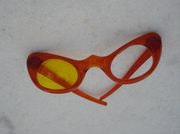 Lire la suite à propos de l’article Les lunettes de Cathie